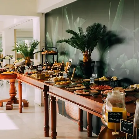 Subur Maritim Σίτζες