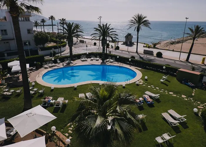 Subur Maritim מלון 4*