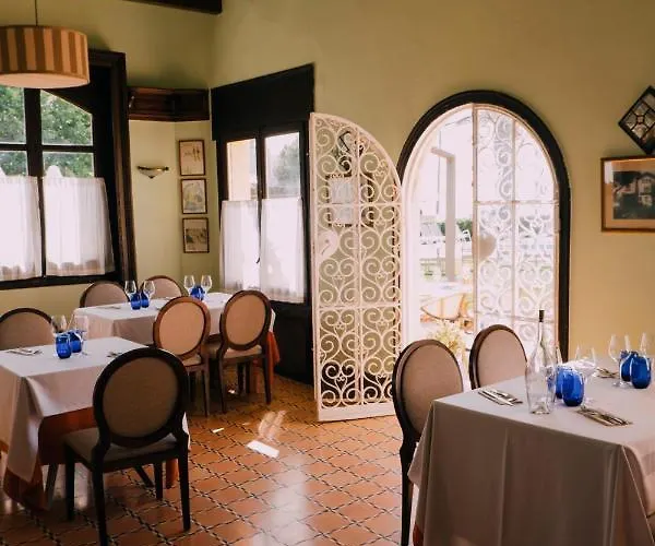 מלון Subur Maritim 4*