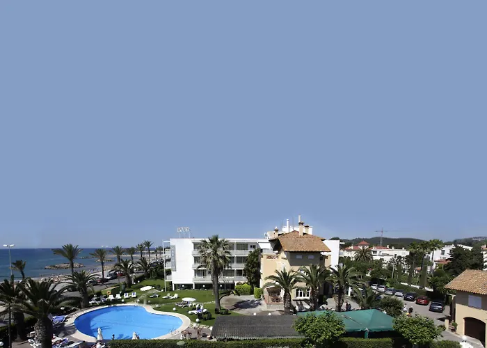 Subur Maritim מלון 4*