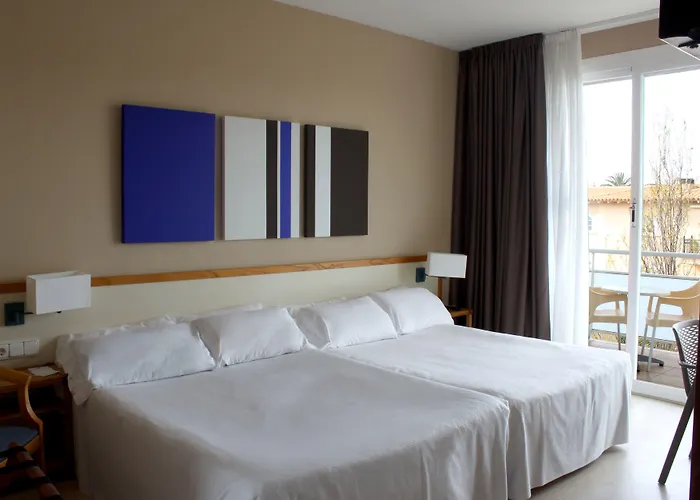 Subur Maritim מלון 4*