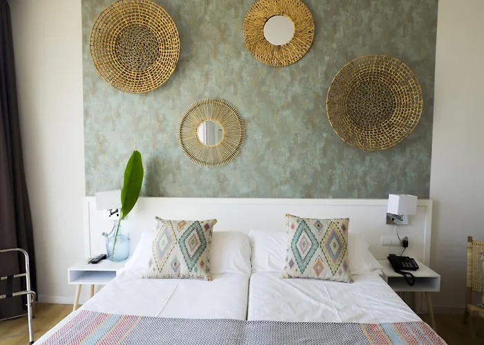 מלון Subur Maritim 4*