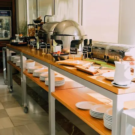 Subur Maritim Szálloda 4*