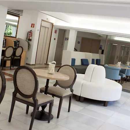Subur Maritim Hotel 4*