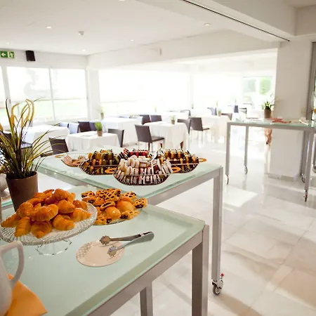 Готель Subur Maritim Сіджас