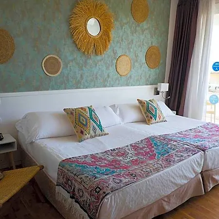 Subur Maritim Hotel 4*