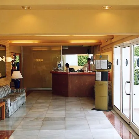 Subur Maritim Готель 4*