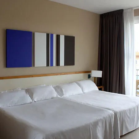 Subur Maritim فندق 4*