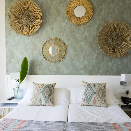 فندق Subur Maritim 4*